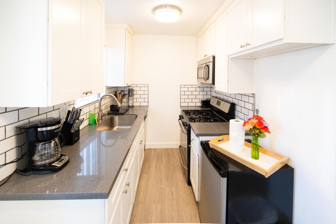 Cozy Small 2 Bedroom In Koreatown/Hollywood Los Angeles Bagian luar foto
