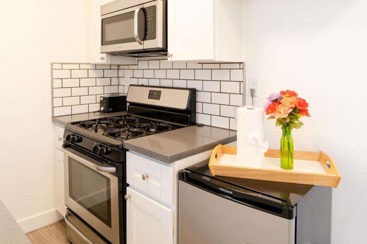 Cozy Small 2 Bedroom In Koreatown/Hollywood Los Angeles Bagian luar foto
