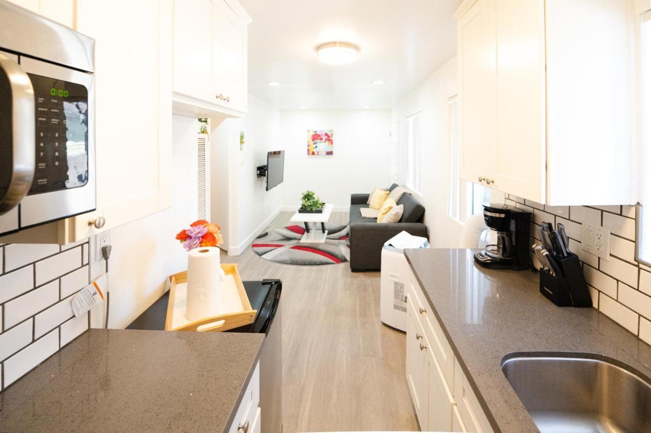 Cozy Small 2 Bedroom In Koreatown/Hollywood Los Angeles Bagian luar foto