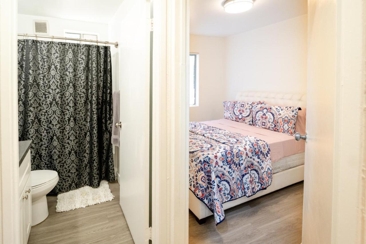 Cozy Small 2 Bedroom In Koreatown/Hollywood Los Angeles Bagian luar foto